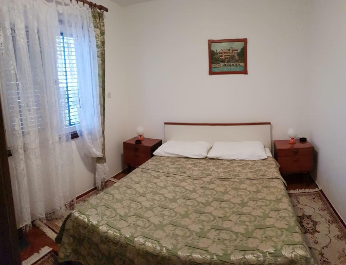 Apartment Muzic Mali Losinj Luaran gambar